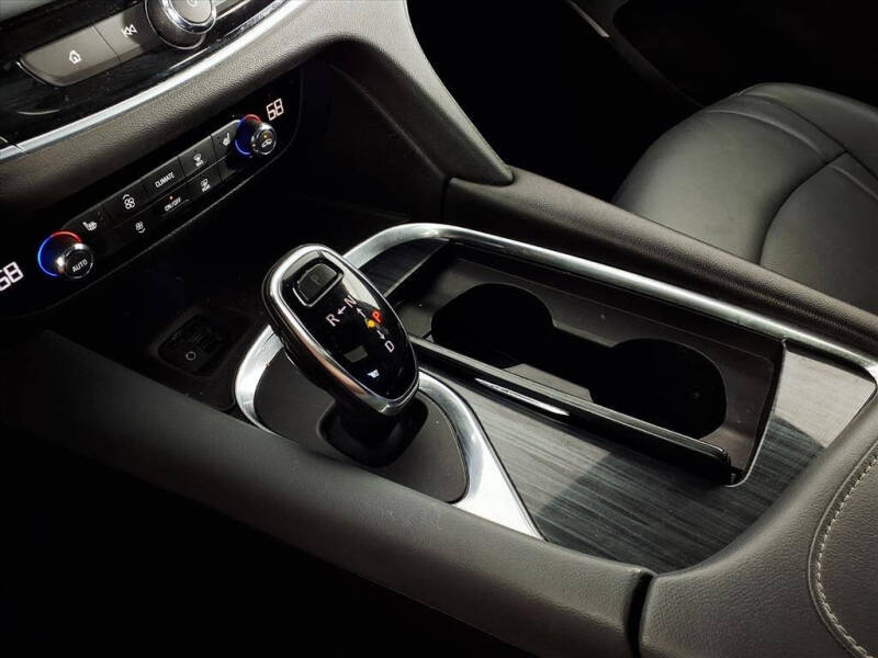 2020 Buick Enclave Essence