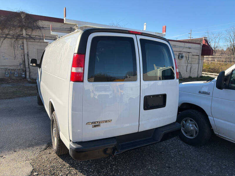 2018 Chevrolet Express 2500