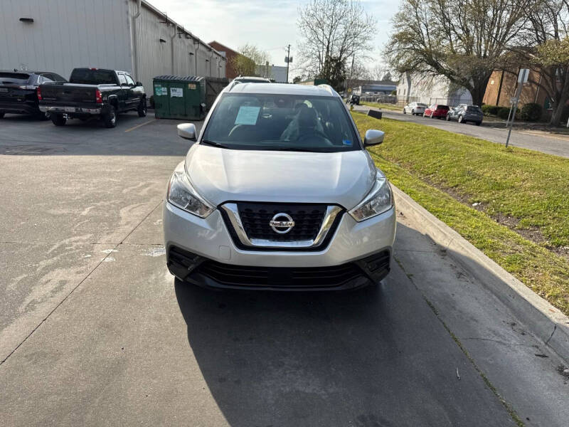 2020 Nissan Kicks SV