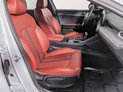 2023 Kia K5
