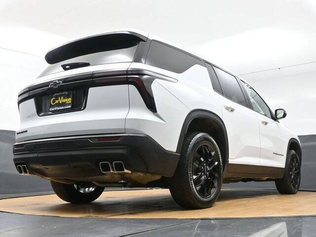 2024 Chevrolet Traverse LS