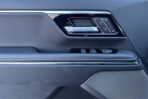 2025 GMC Sierra EV Denali