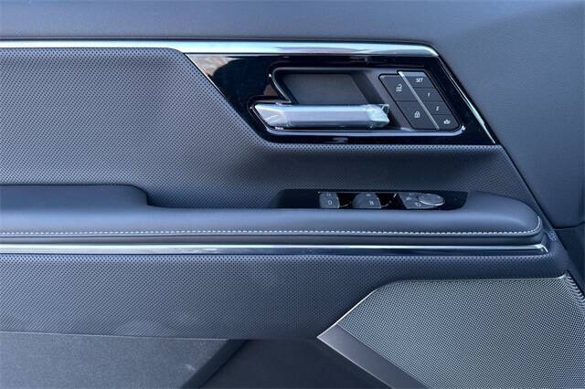 2025 GMC Sierra EV Denali