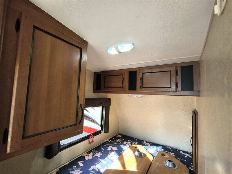 2015 Pacific Coachworks POWERLITE 19EX