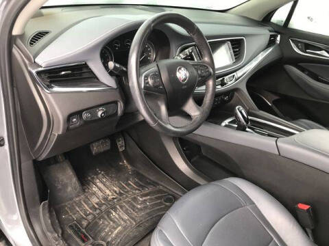 2020 Buick Enclave Essence