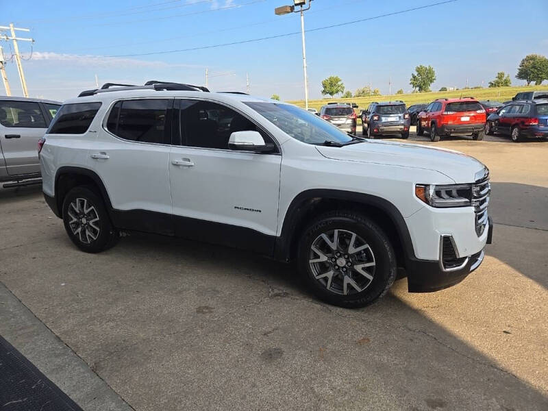 2022 GMC Acadia SLE