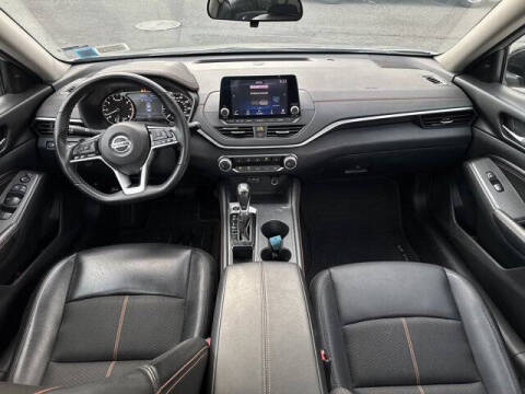 2021 Nissan Altima 2.5 SR