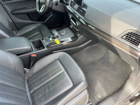 2019 Audi Q5 quattro Premium 45 TFSI