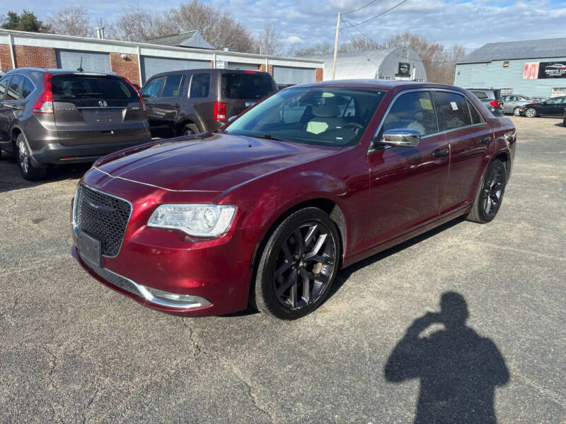 2017 Chrysler 300 C