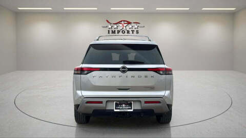 2022 Nissan Pathfinder Platinum