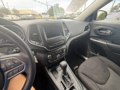 2019 Jeep Cherokee Latitude