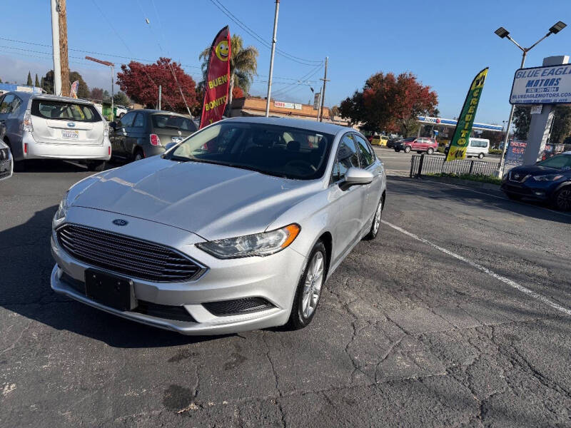 2017 Ford Fusion SE's photo
