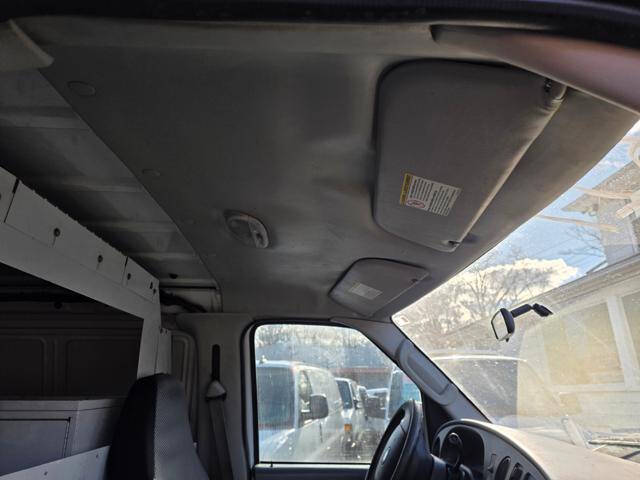 2005 Ford E-Series E-250