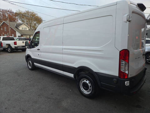 2022 Ford Transit 250