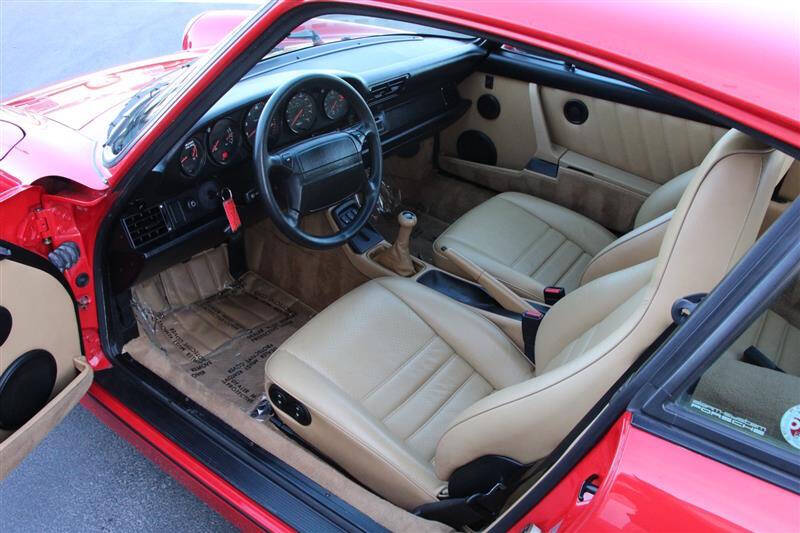 1990 Porsche 911 Carrera 2