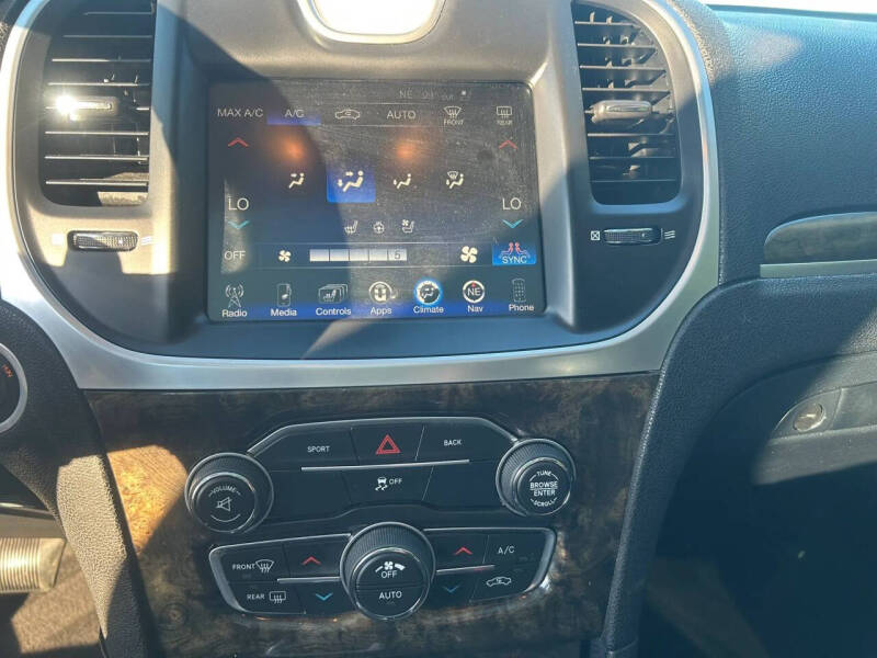 2015 Chrysler 300 C