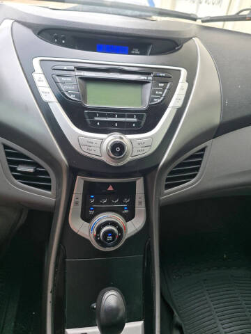 2012 Hyundai Elantra