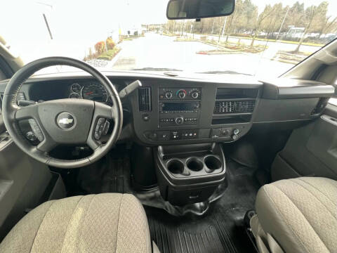 2022 Chevrolet Express 3500