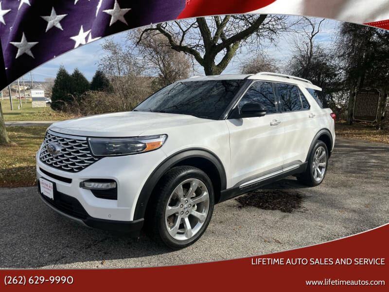 2020 Ford Explorer Platinum's photo