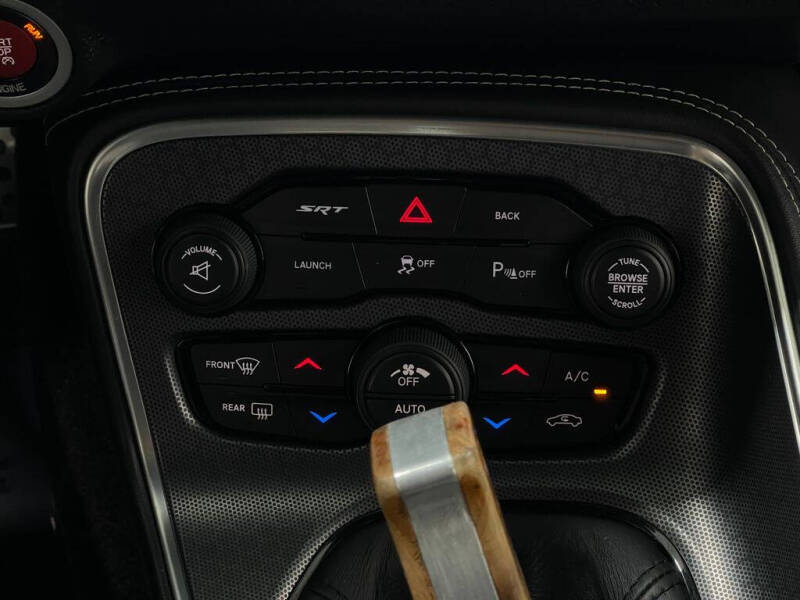 2016 Dodge Challenger SRT 392