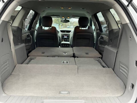 2017 Chevrolet Traverse LS