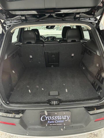 2020 Volvo XC40 T5 Momentum