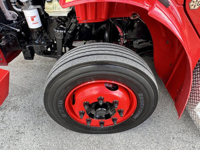 2016 Freightliner M2 106