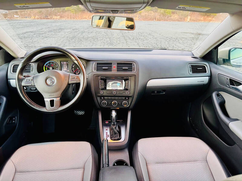 2013 Volkswagen Jetta Hybrid SEL