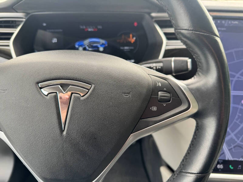 2015 Tesla Model S P85D
