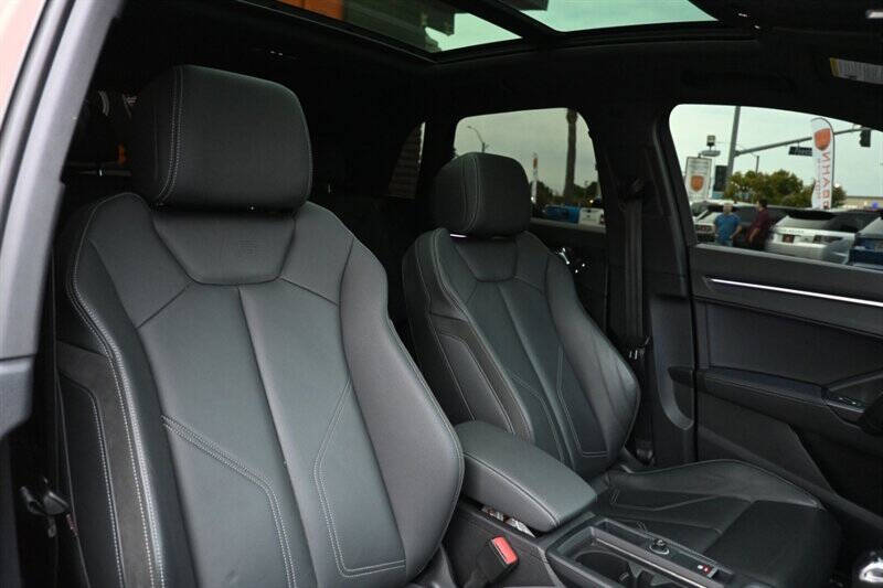 2021 Audi Q3 quattro S line Prem Plus 45 TFSI