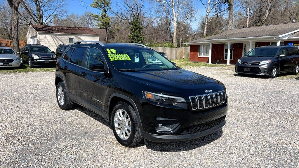 2019 Jeep Cherokee for sale at Big Iron Auto LLC in Cape Girardeau, MO