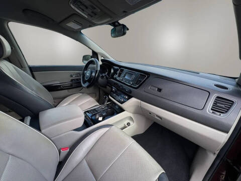 2016 Kia Sedona