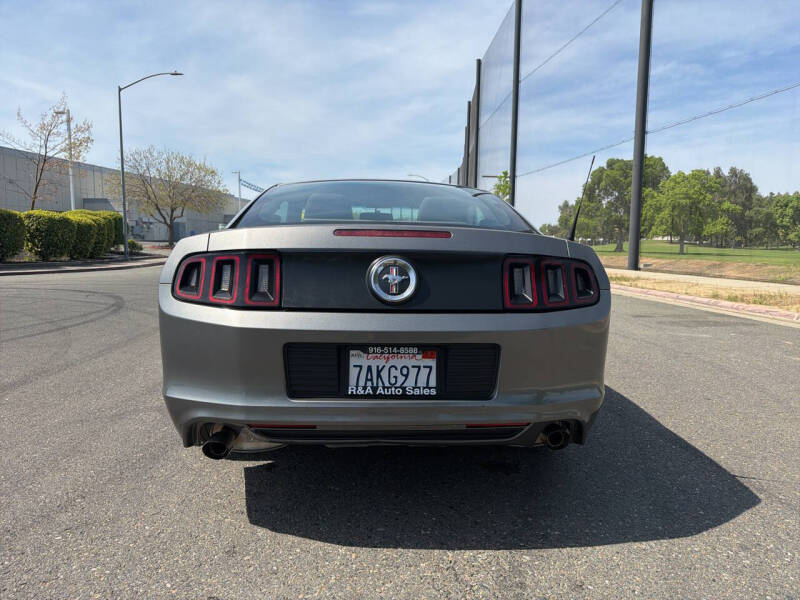2013 Ford Mustang V6