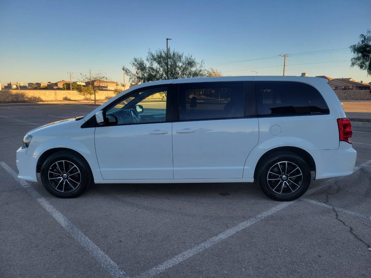 2019 Dodge Grand Caravan for sale at NICE RIDE AUTO GROUP in El Paso, TX