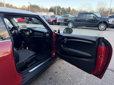 2017 MINI Hardtop 2 Door Cooper