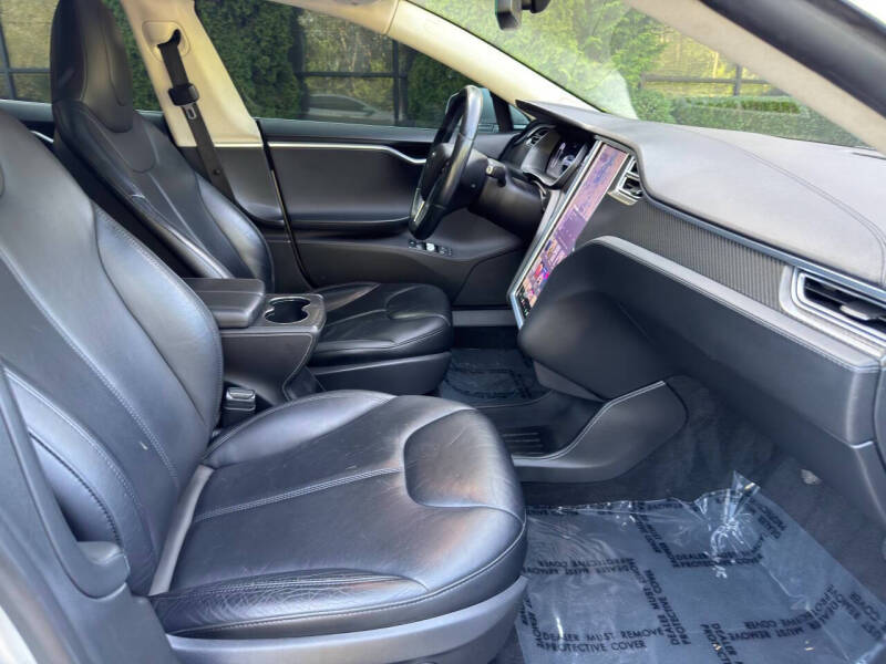 2015 Tesla Model S 85D