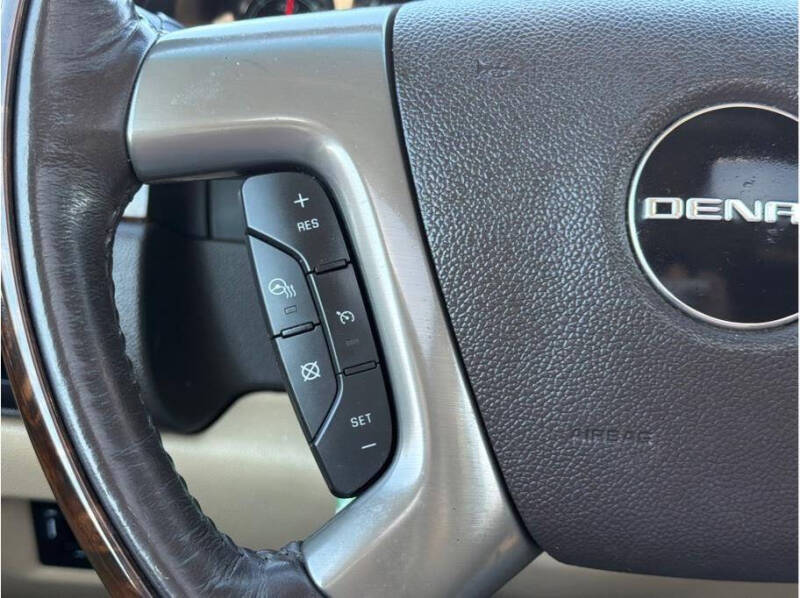 2013 GMC Yukon XL Denali