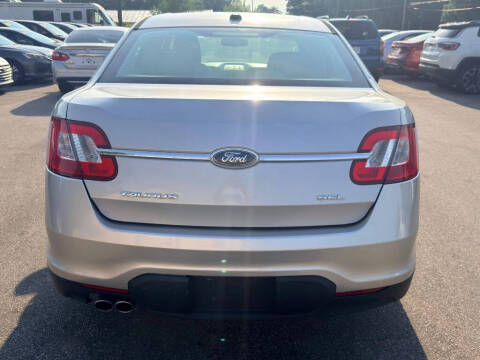 2012 Ford Taurus SEL