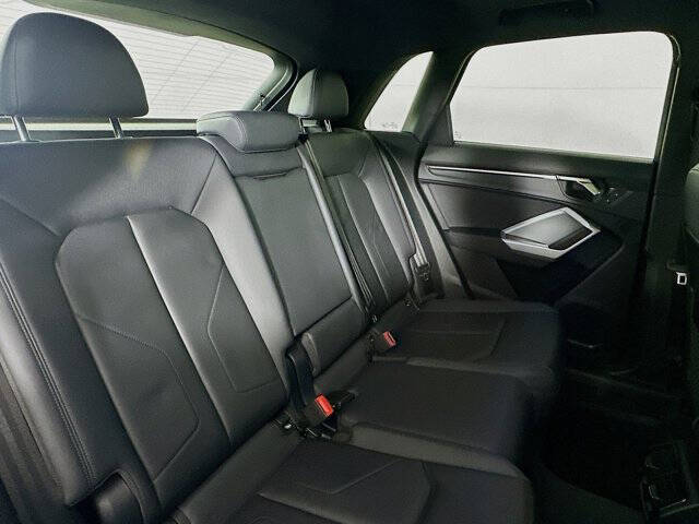 2024 Audi Q3 quattro S line Premium 45 TFSI