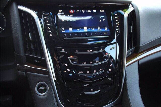 2020 Cadillac Escalade ESV Luxury