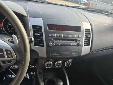 2011 Mitsubishi Outlander XLS