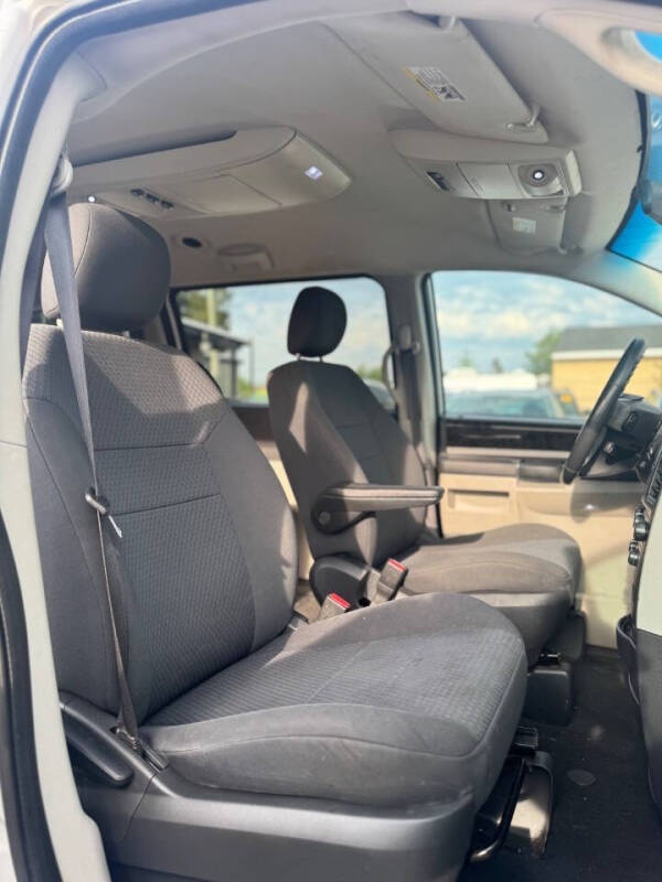 2010 Dodge Grand Caravan SXT