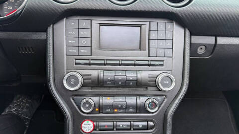 2016 Ford Mustang V6