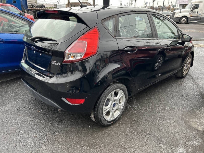 2016 Ford Fiesta SE