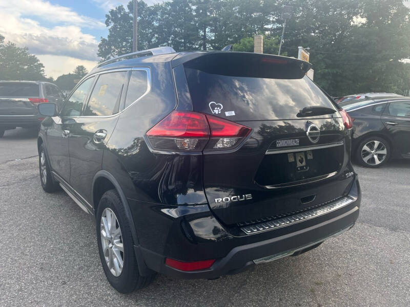 2017 Nissan Rogue SV