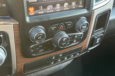 2016 RAM 1500 Laramie