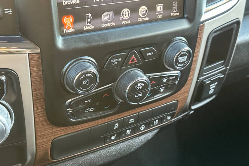 2016 RAM 1500 Laramie