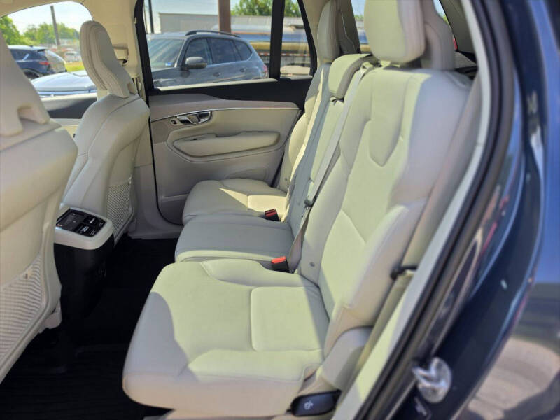 2023 Volvo XC90 B5 Core