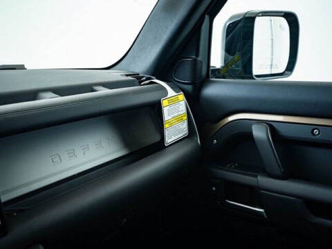 2025 Land Rover Defender 110 P500 X-Dynamic SE