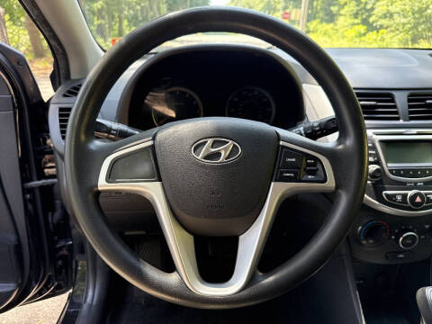 2013 Hyundai Accent GS